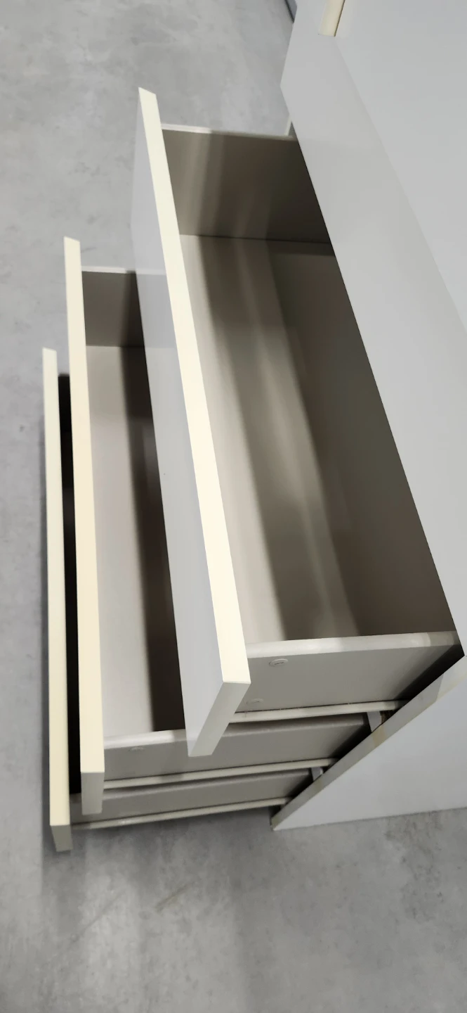 Ikea Malm dresser - photo 4