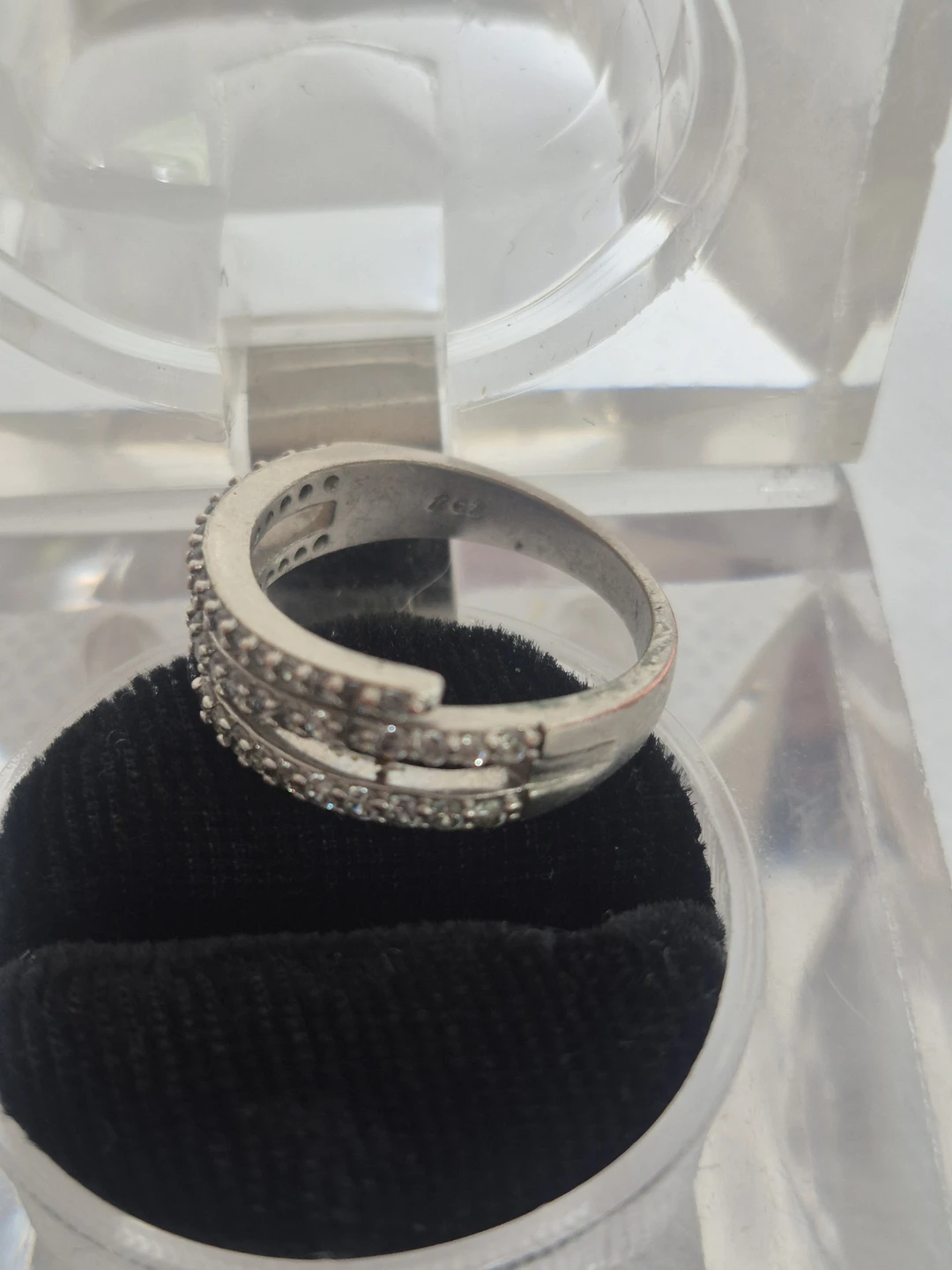 Rhinestone Band Ring in Clear Case - photo 4