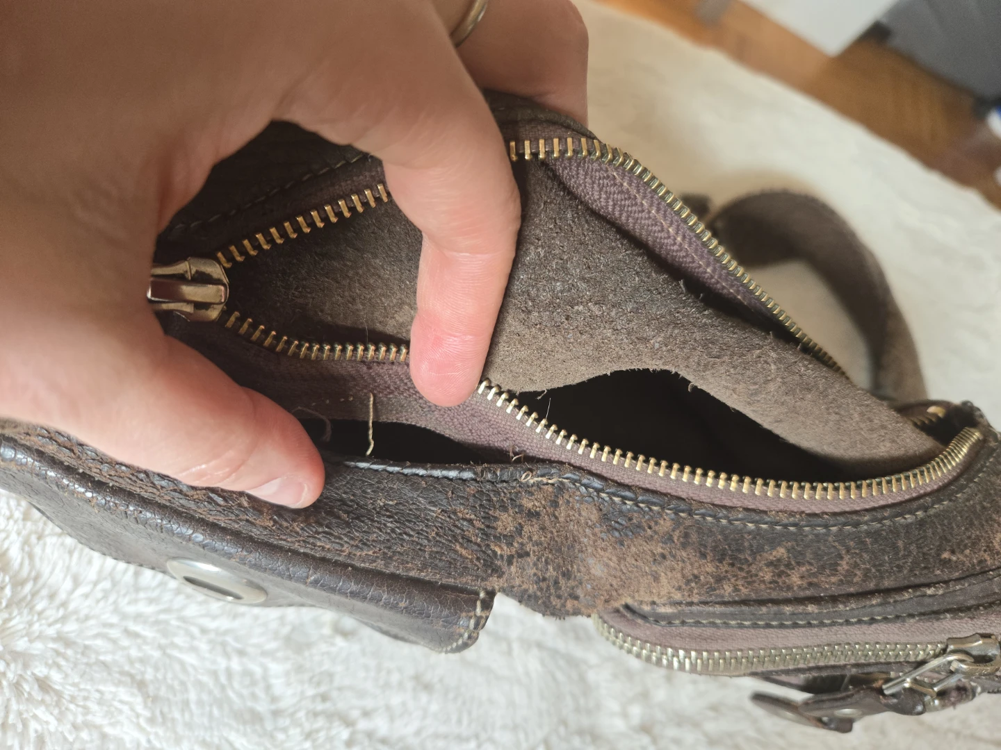 Roots Brown Leather Crossbody Bag - photo 2