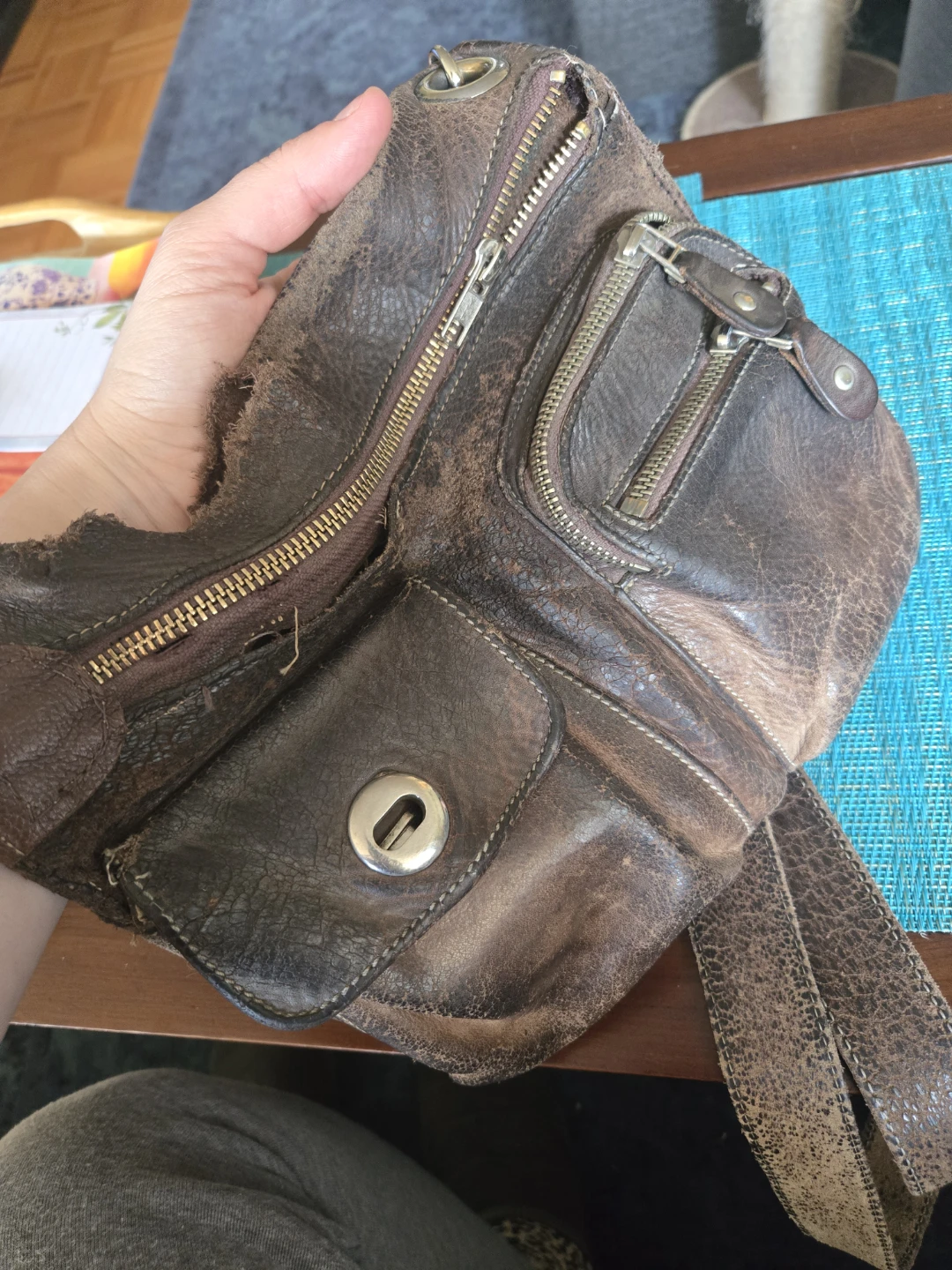 Roots Brown Leather Crossbody Bag - photo 4