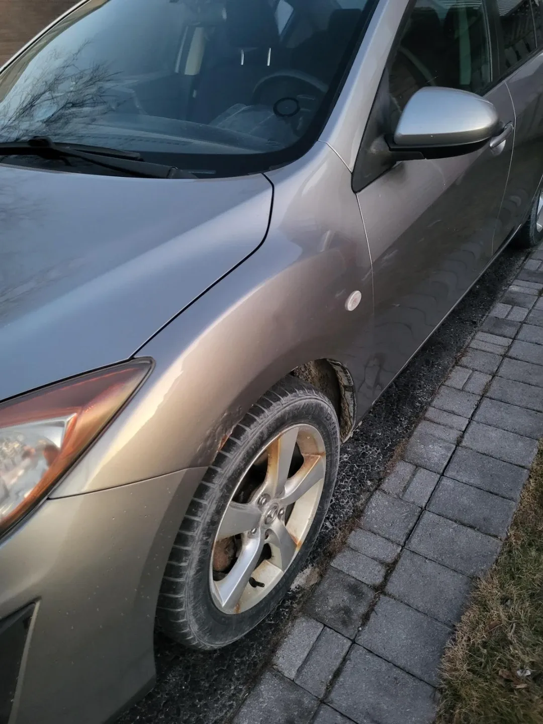 2010 Mazda 3 GX Sedan - photo 3