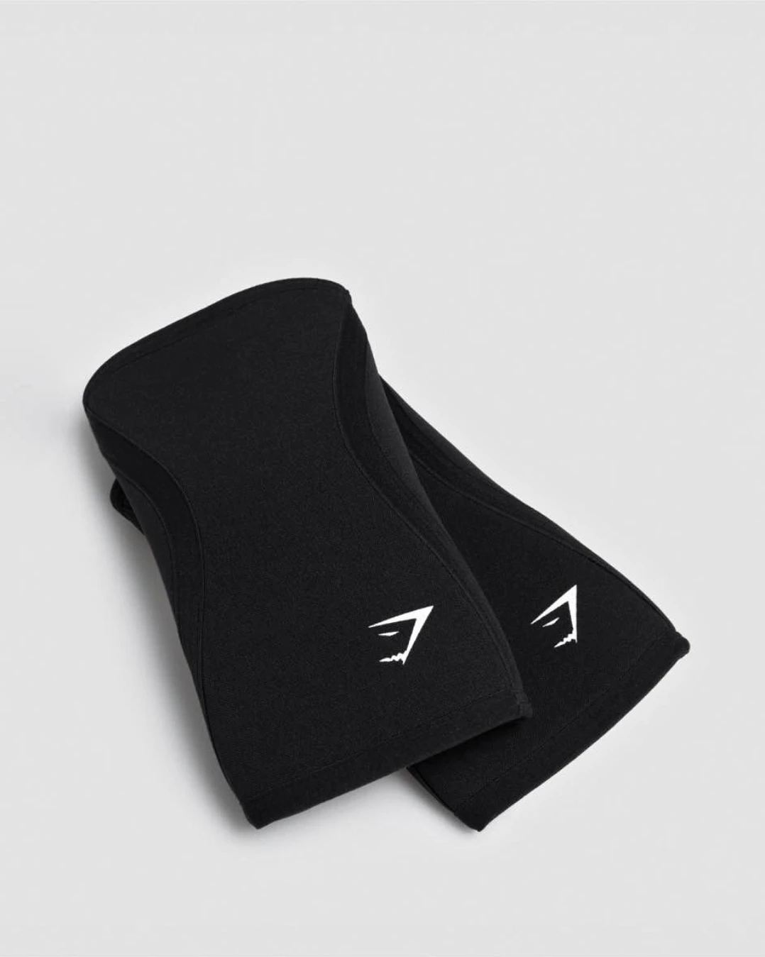Gymshark Black Knee Sleeves
