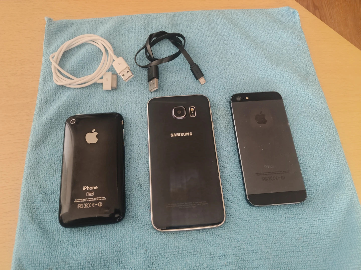 iPhone 5, Samsung S6, IPhone 3GS both jailbroken - photo 2