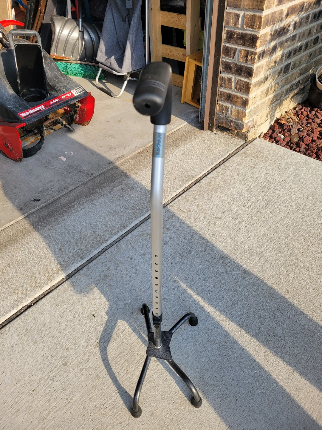 Adjustable Quad Cane Walking Cane - photo 2