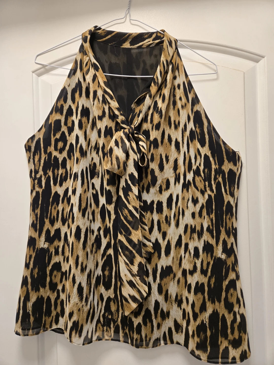 Women's Sleeveless Leopard Print Halter Top with Tie