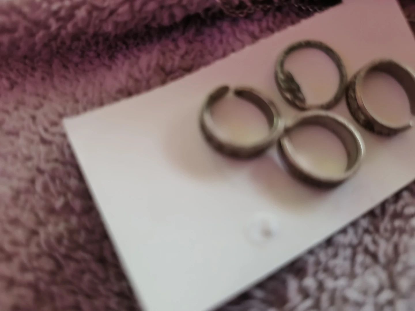 Assorted rings and earrings - photo 2