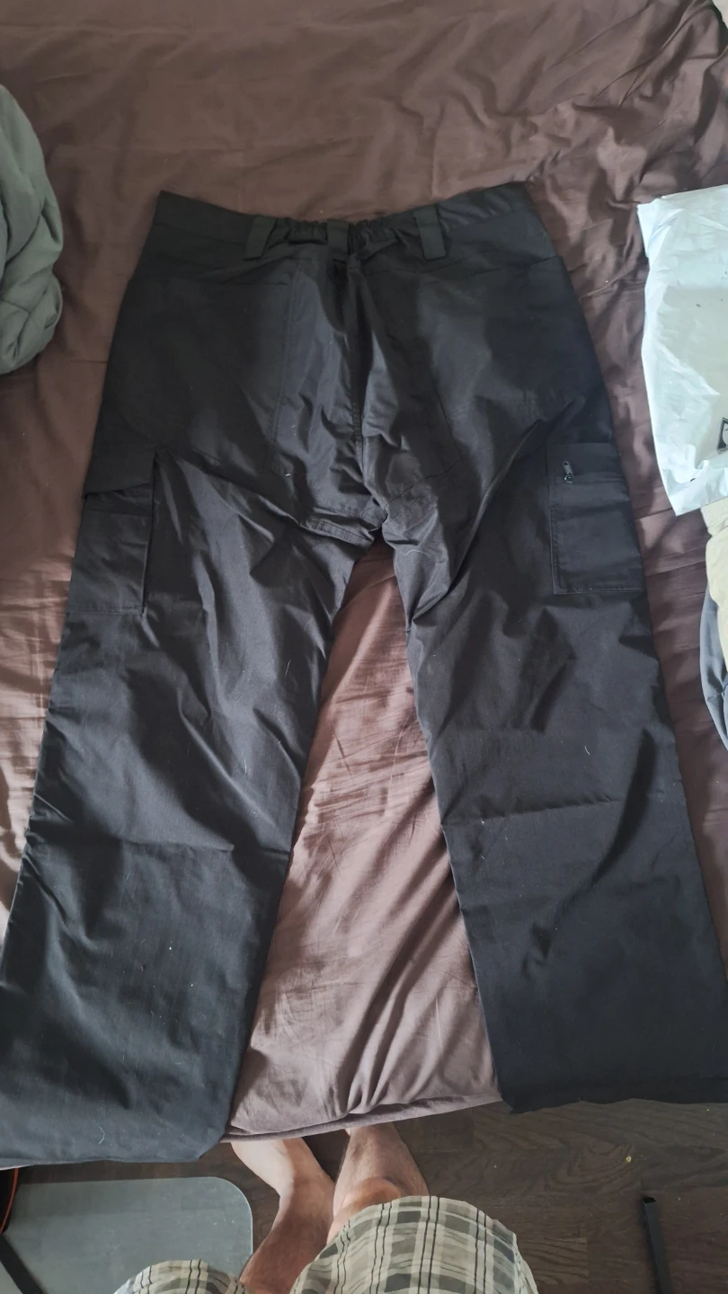Black Cargo Pants - photo 2