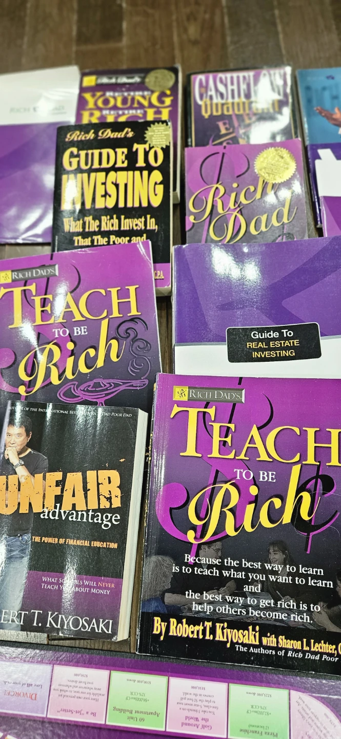 Rich Dad Cashflow 101 Board Game and books bundle - photo 5