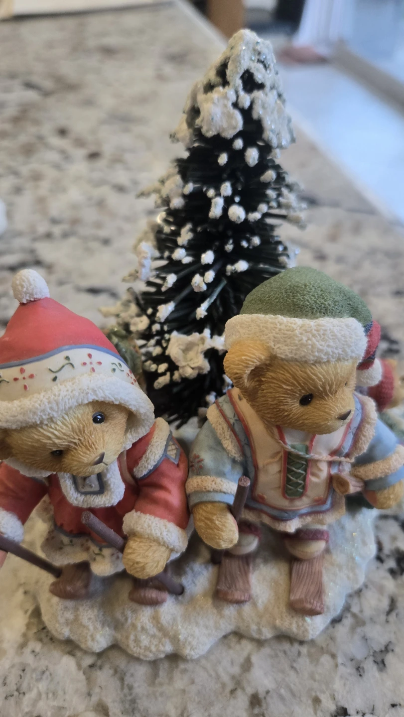 Cherished Teddies "The Spirit of Christmas Grows In Our Hearts"