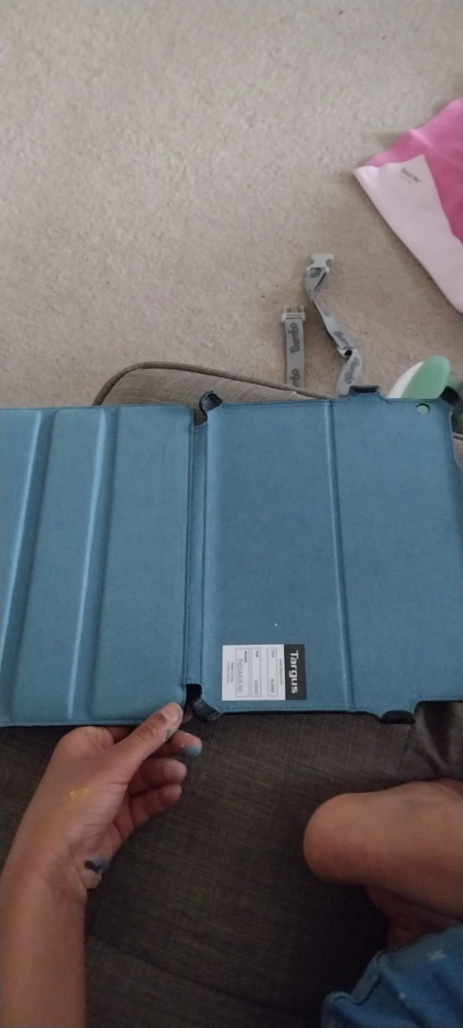 Targus Tablet Case with Bee Design - photo 2