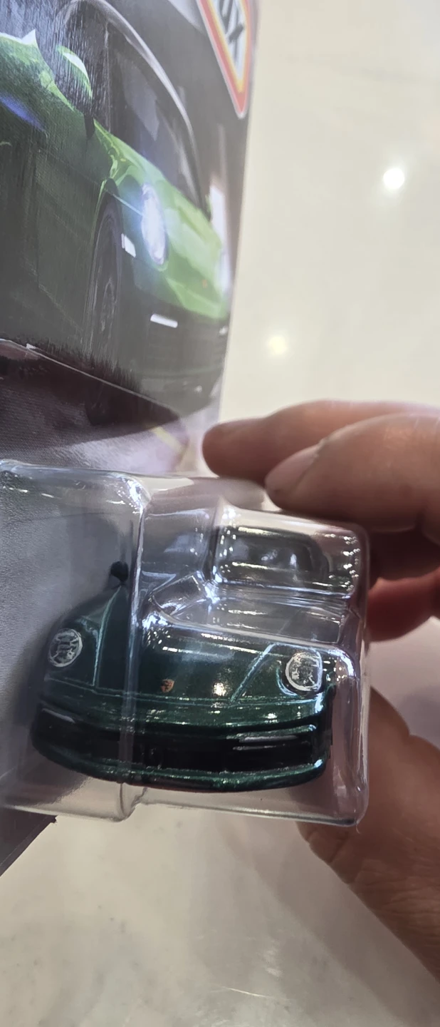 Matchbox Porsche 911 Targa 49/125 Die-Cast Car - photo 2