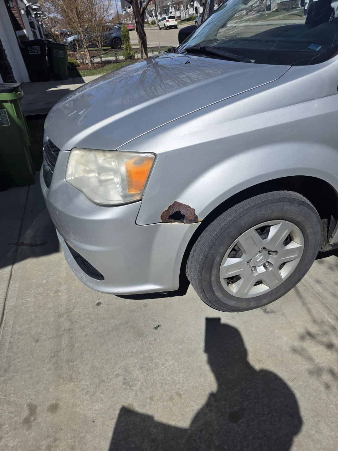 Silver Dodge Grand Caravan - photo 4