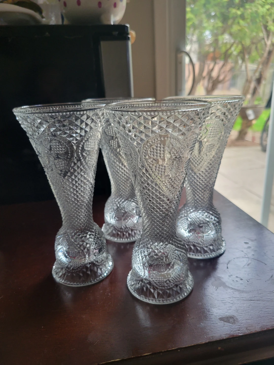Set of 4 1979 Avon Vases/candle holders - photo 2