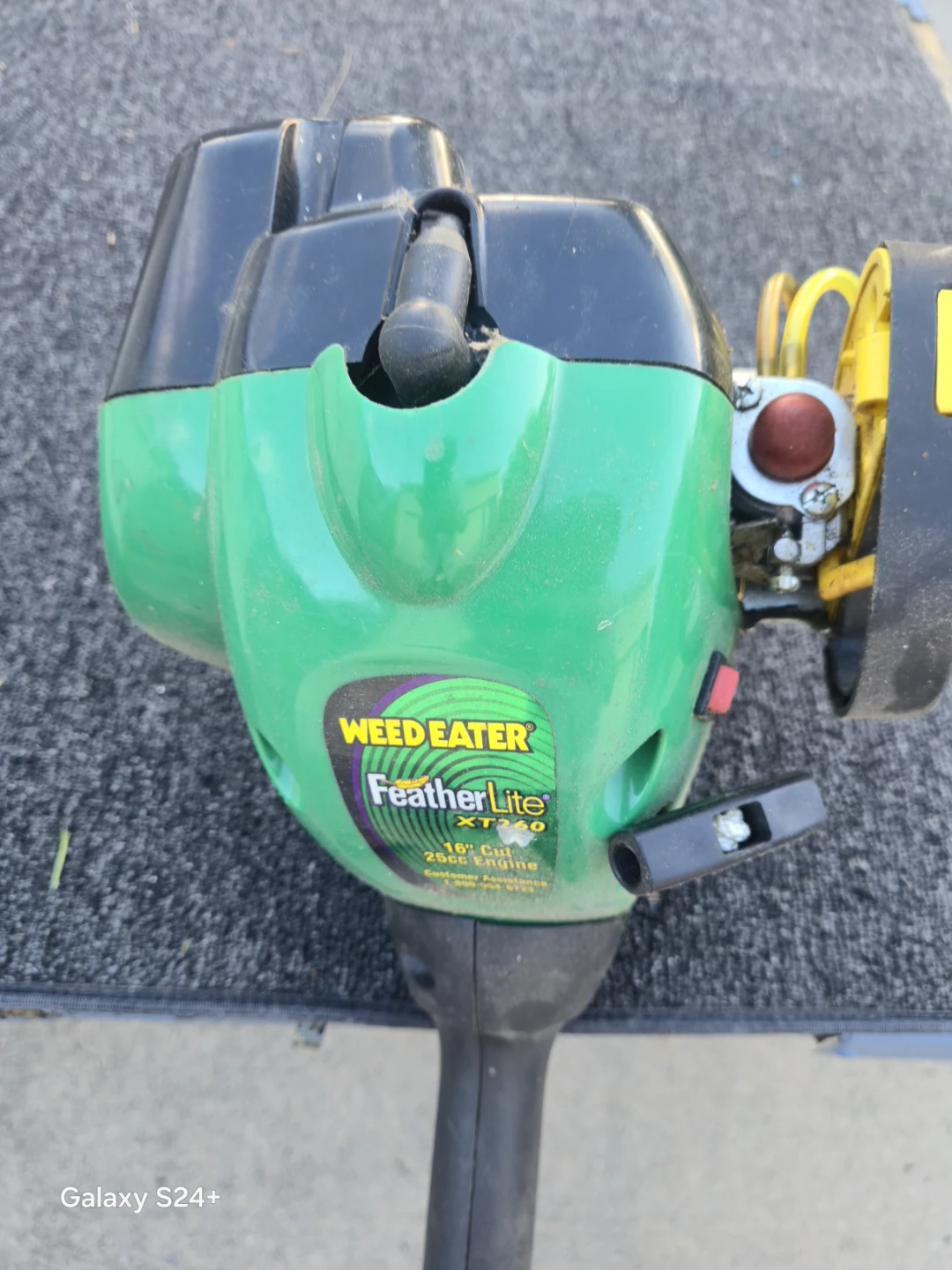 Weed Eater FeatherLite XT90 String Trimmer