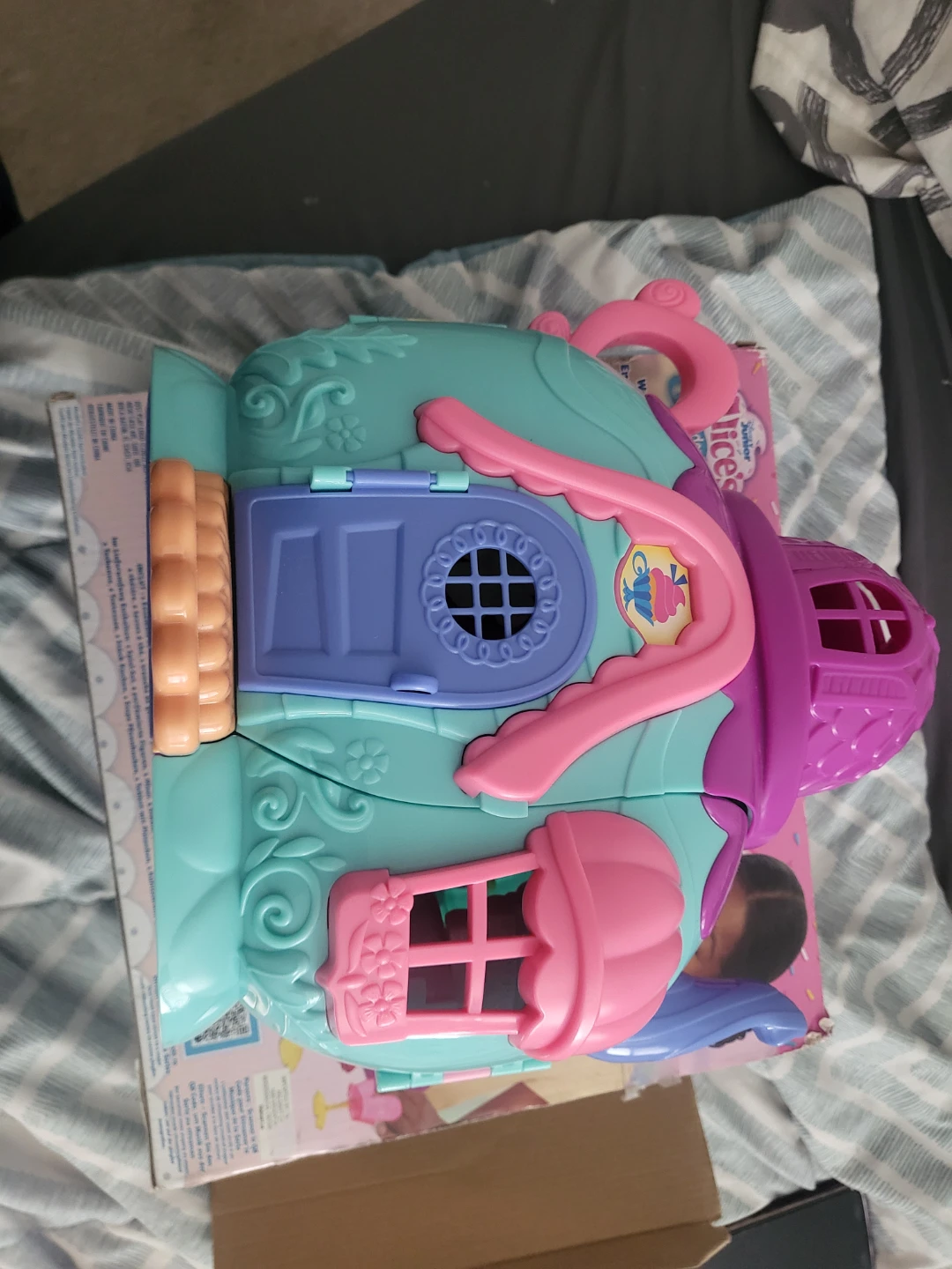 Alice's Wonderland Bakery Play Set