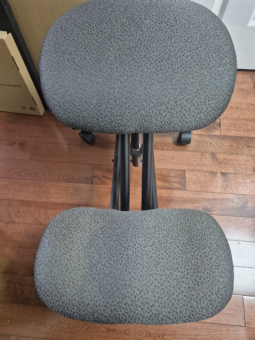 Kneeling Chair Grey