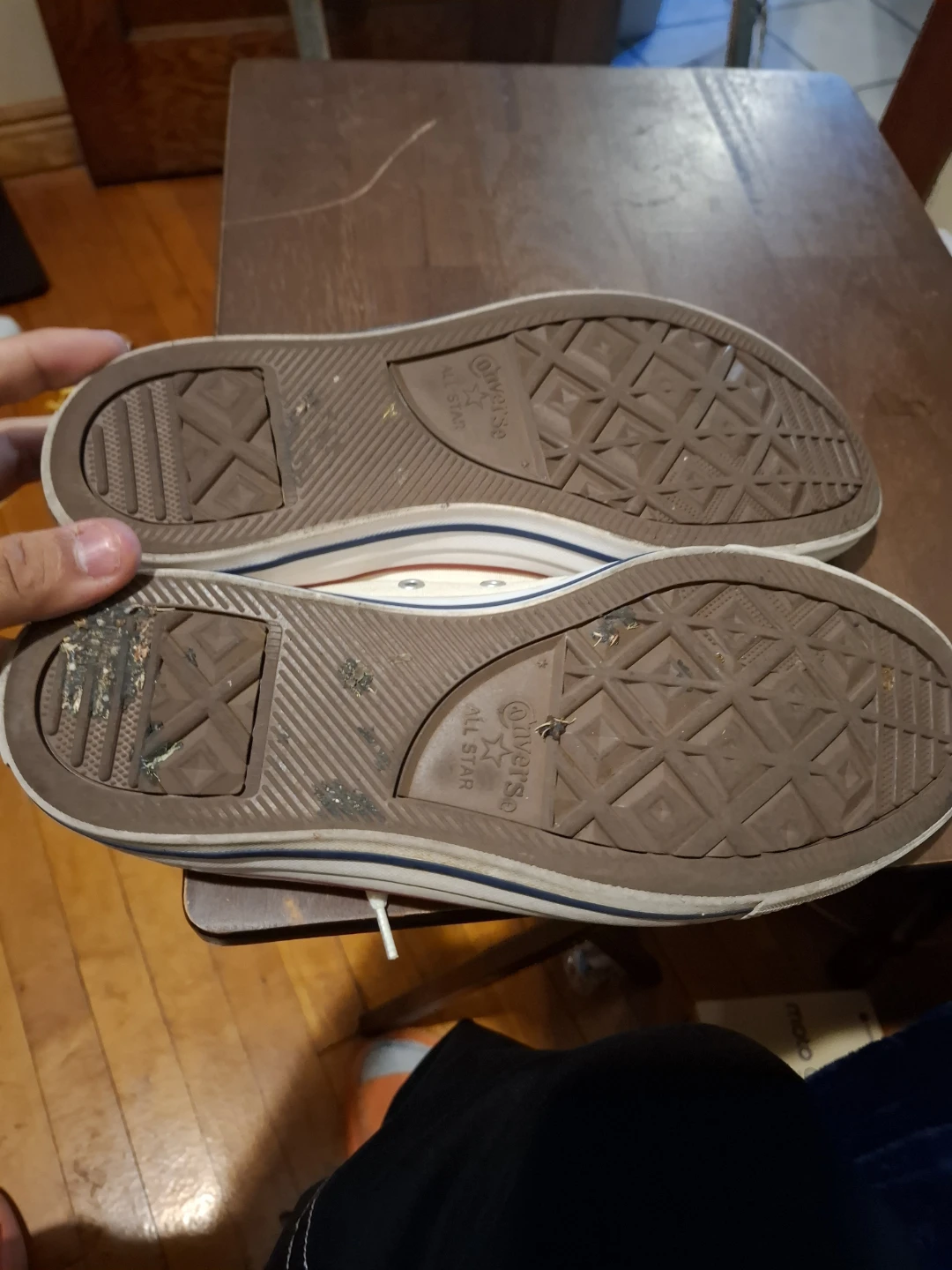 Converse - photo 2