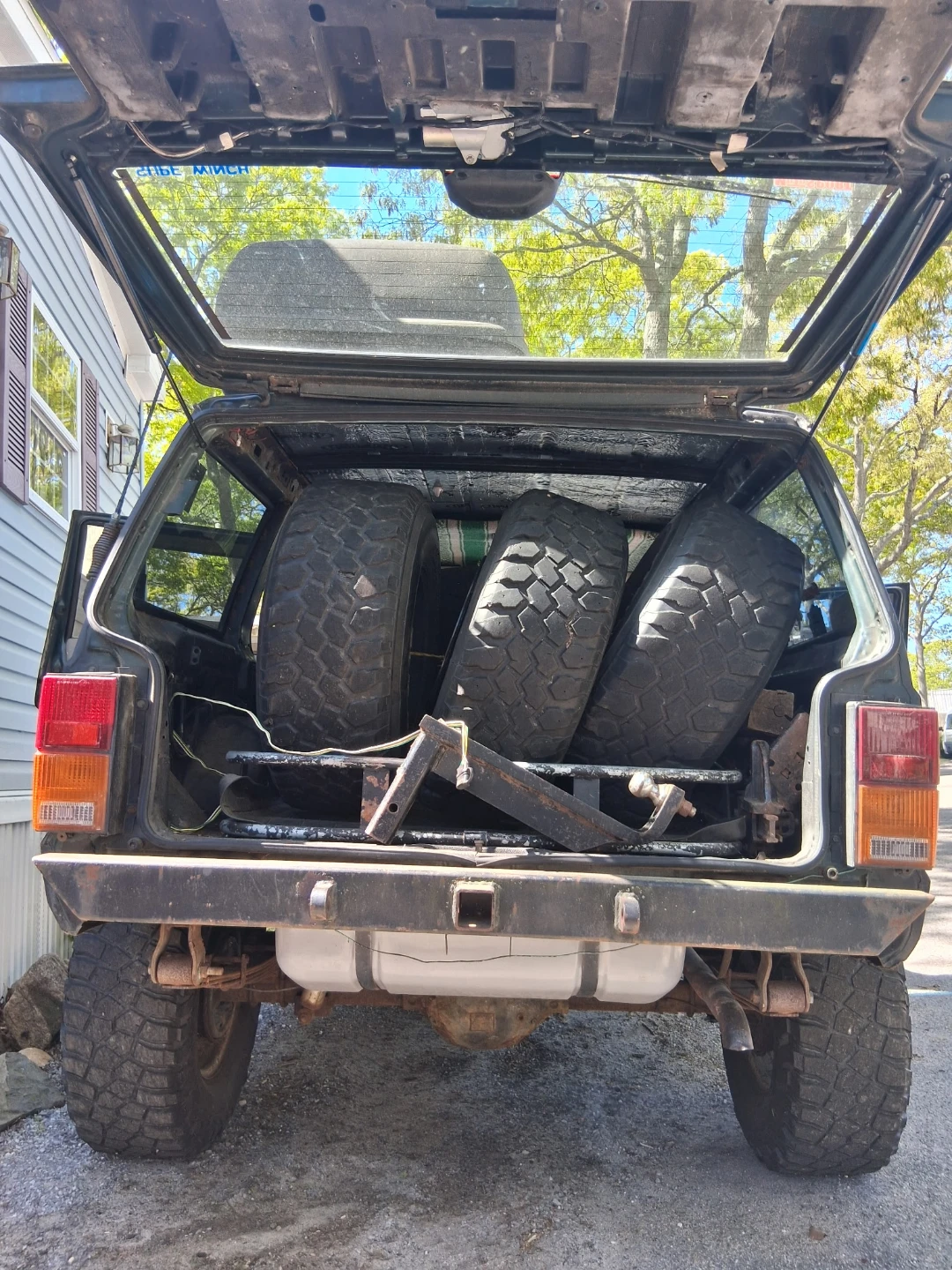 Jeep Cherokee XJ Rock Crawler