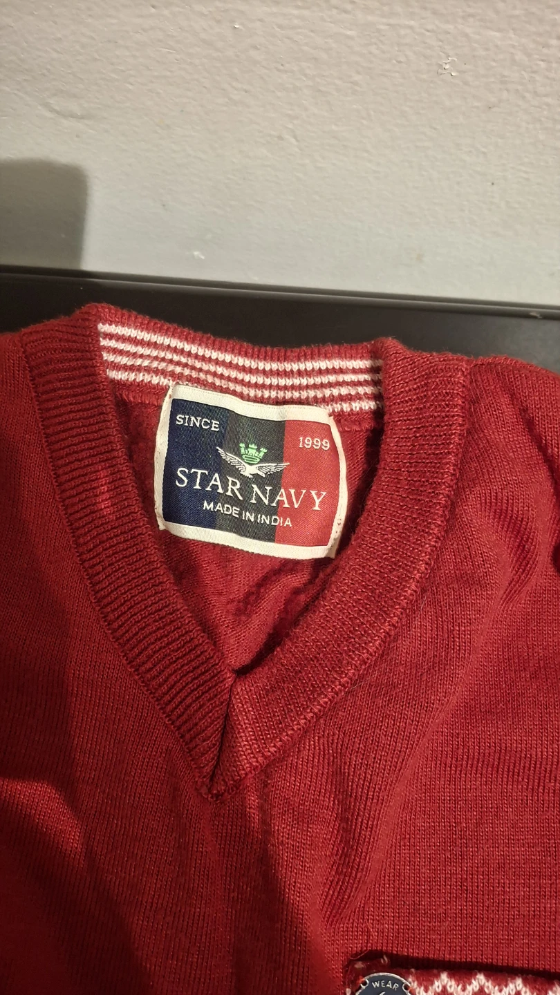 Star Navy Red V-Neck Sweater with Pocket - photo 2