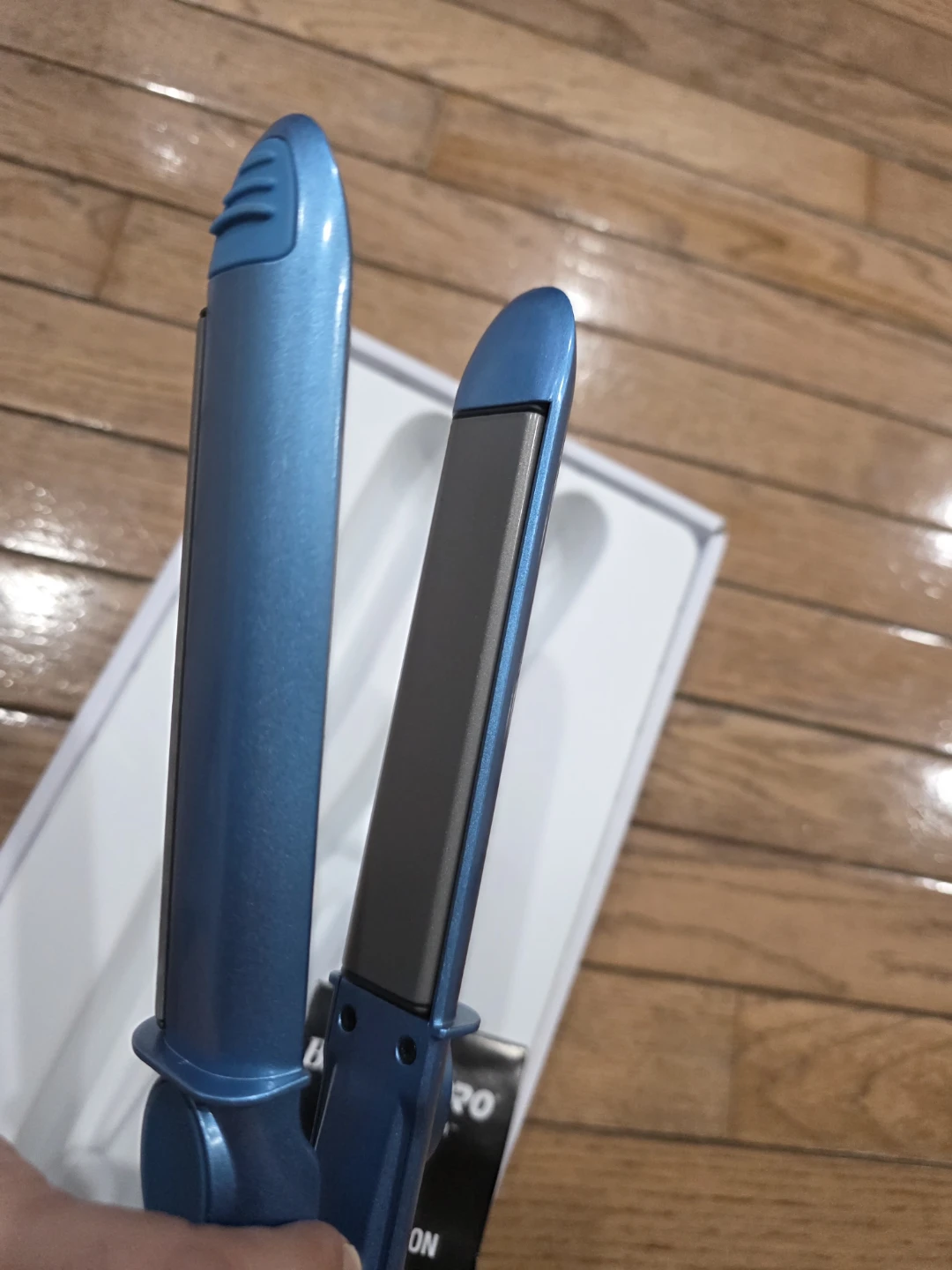 BaBylissPRO Nano Titanium 1" U-Styler Iron - photo 2