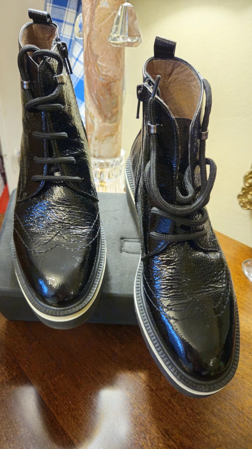 Hispanitas Leather Lace-Up Ankle Boots