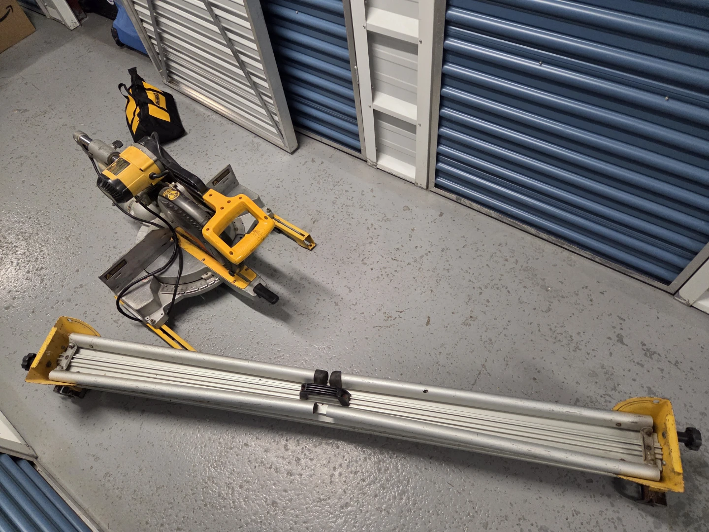 DeWalt DW708 12" Sliding Compound Miter Saw