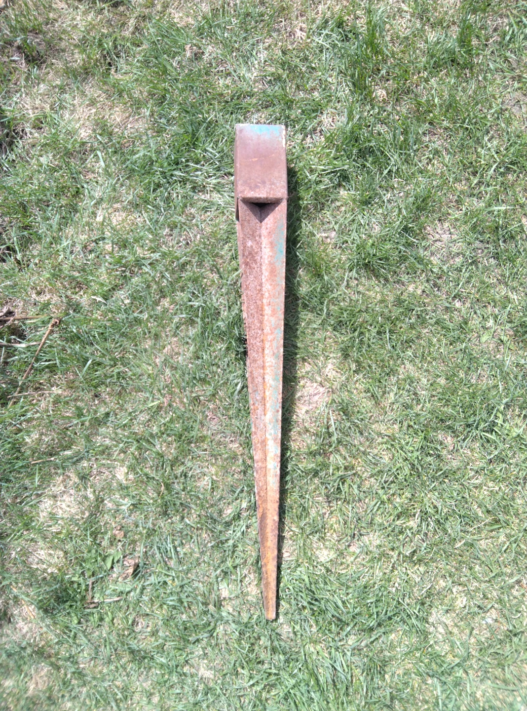 Large metal post holder