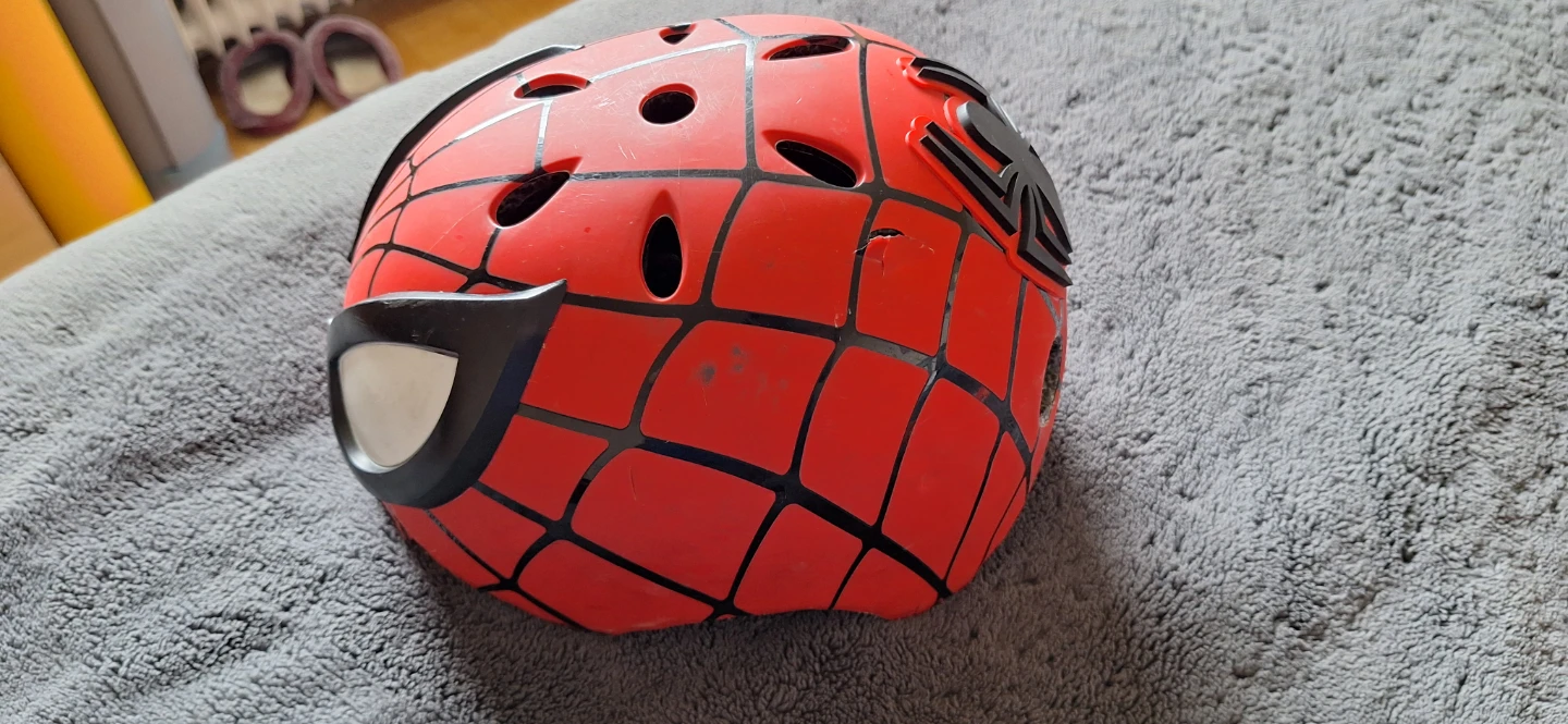 Spider-Man Kids Helmet Ages 5 and Up