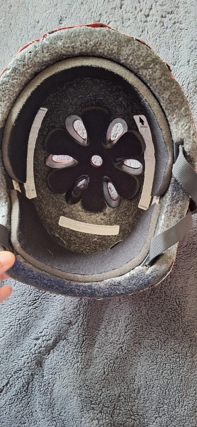 Spider-Man Kids Helmet Ages 5 and Up - photo 2