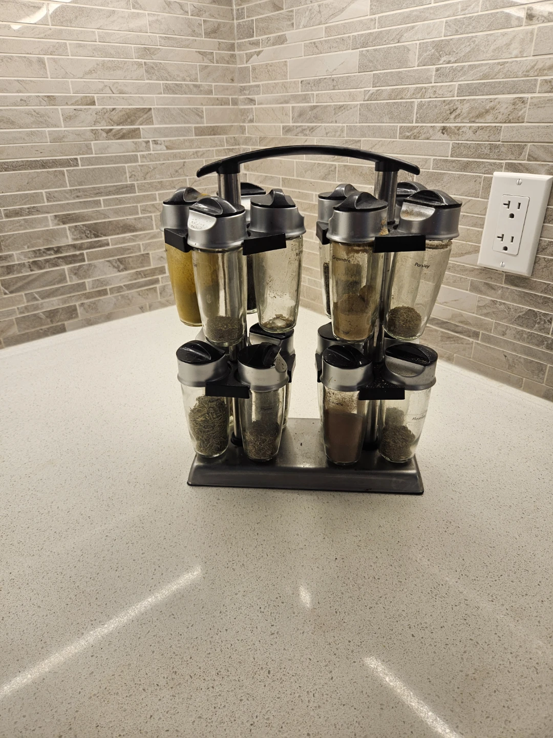 Spice Rack with 16