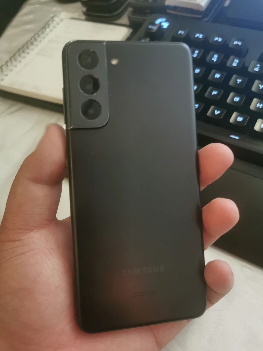 Samsung Galaxy S21 5G Smartphone