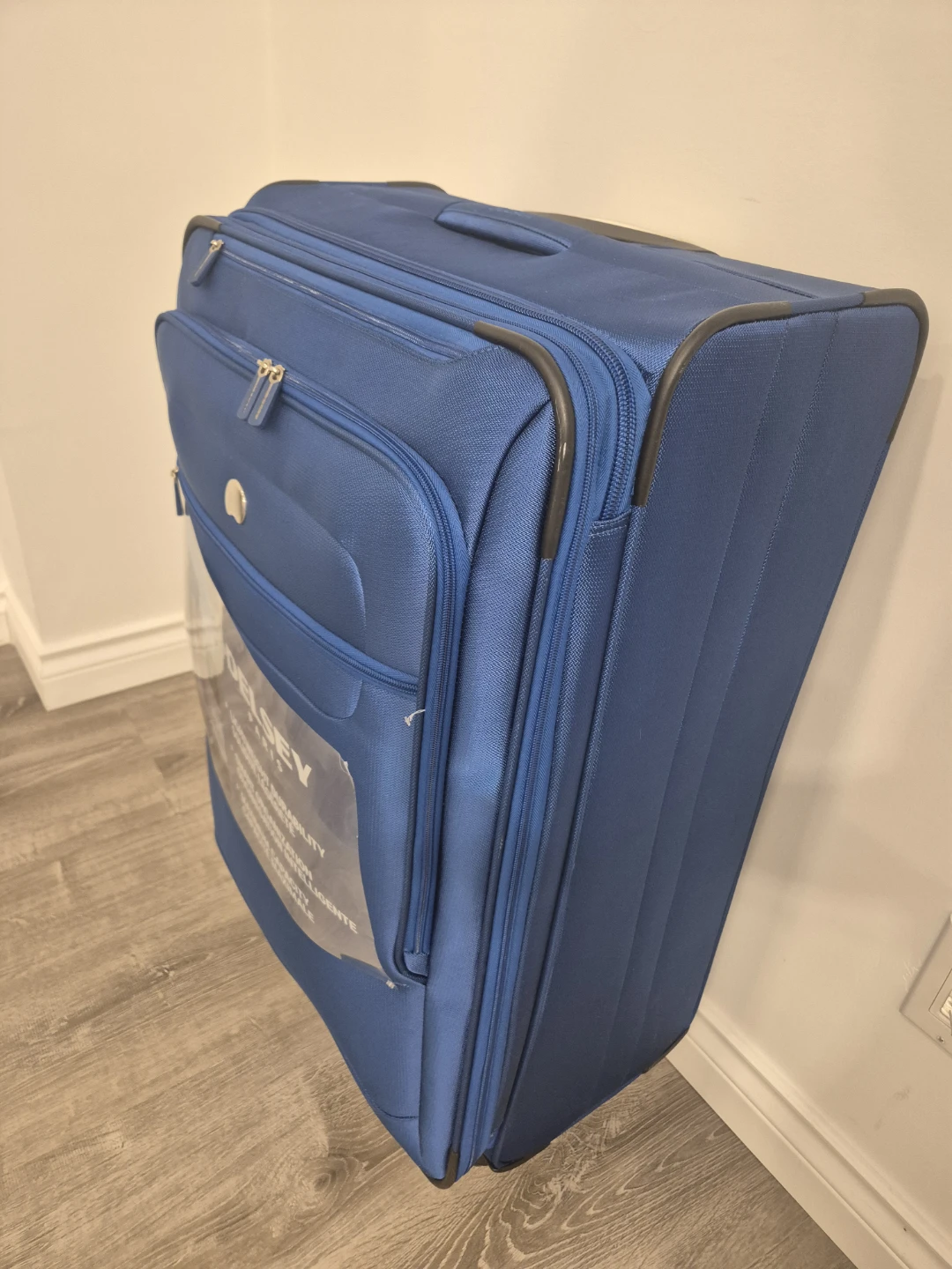 DELSEY Paris Blue 30inch