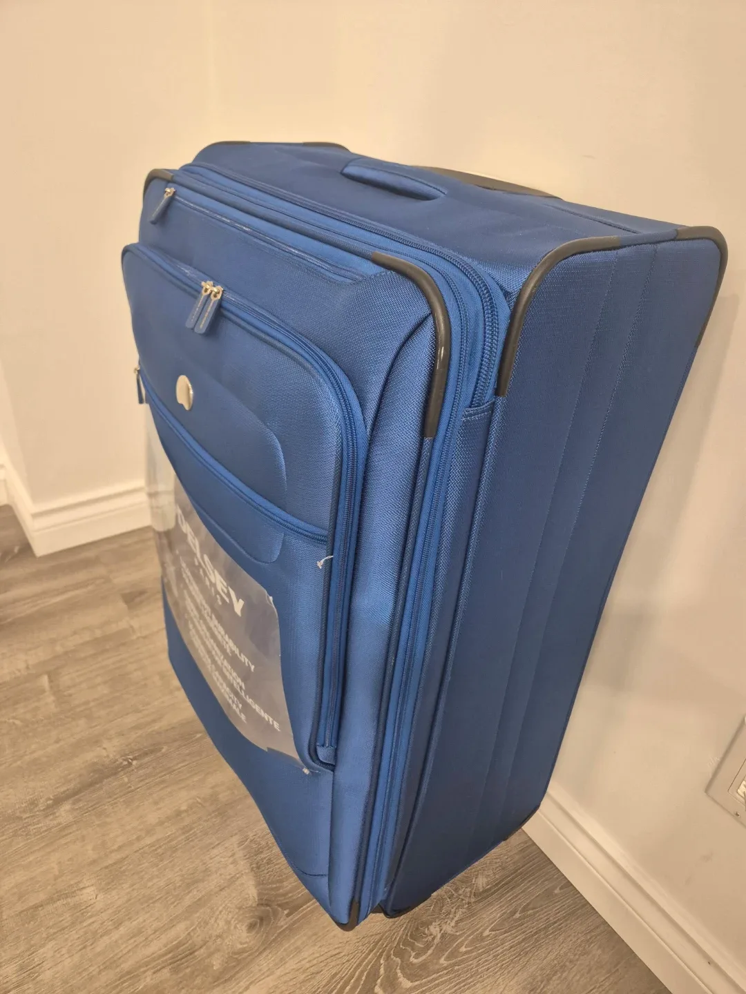 DELSEY Paris Blue 30inch