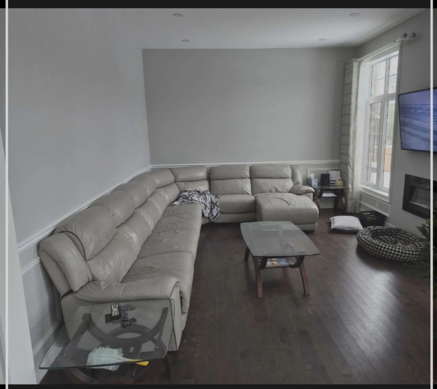 Light Beige 8 piece Leather Sectional Sofa