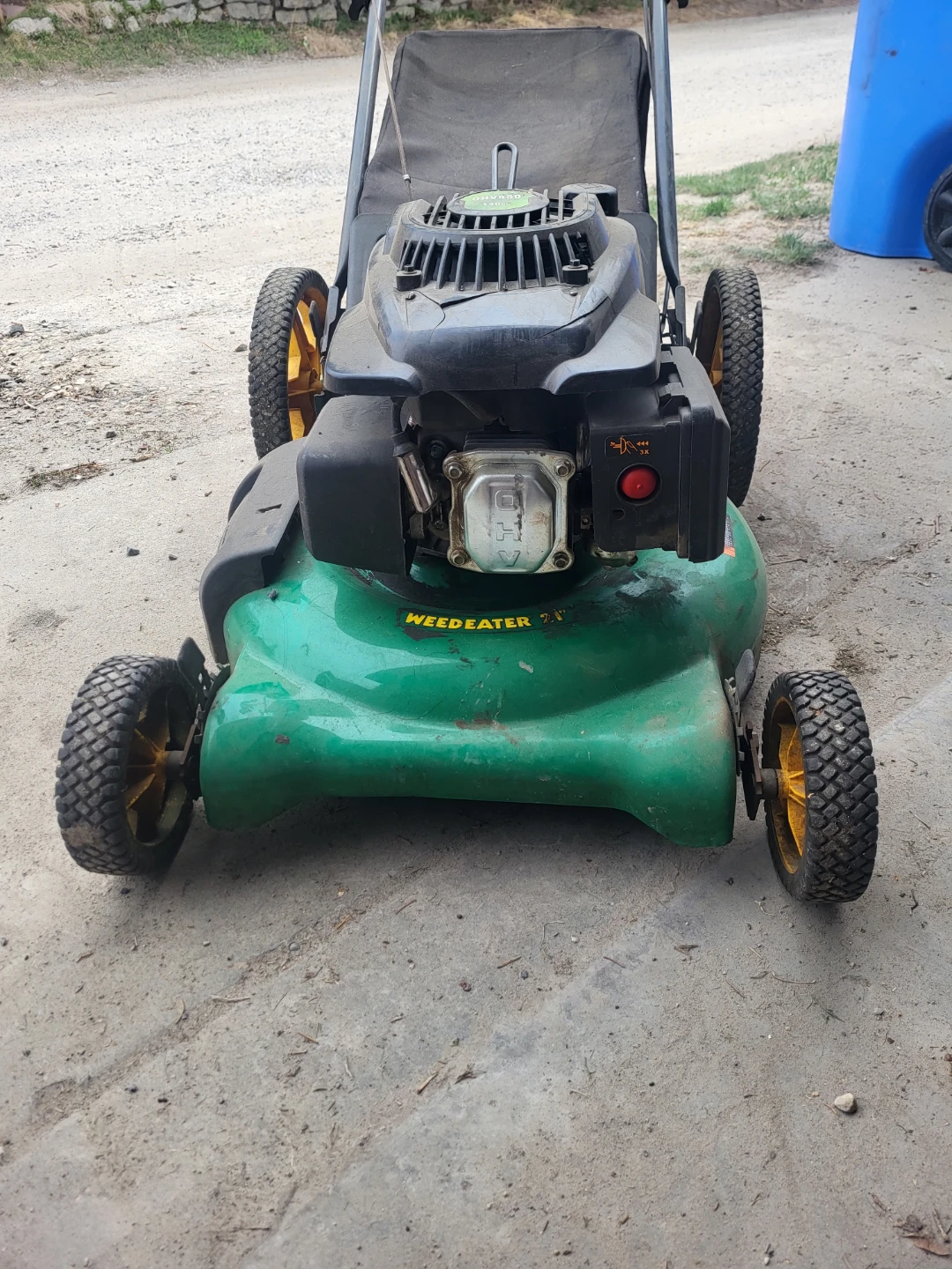 WEEDEATER Push Mower 140cc OHV550 - photo 3
