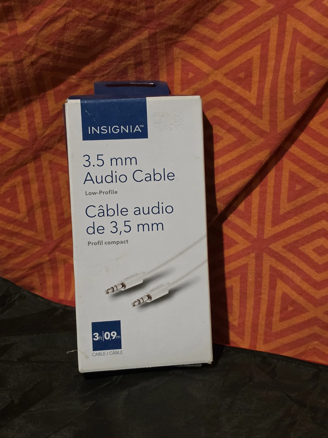 Insignia 3.5 mm Audio Cable Low-Profile 3ft - photo 5