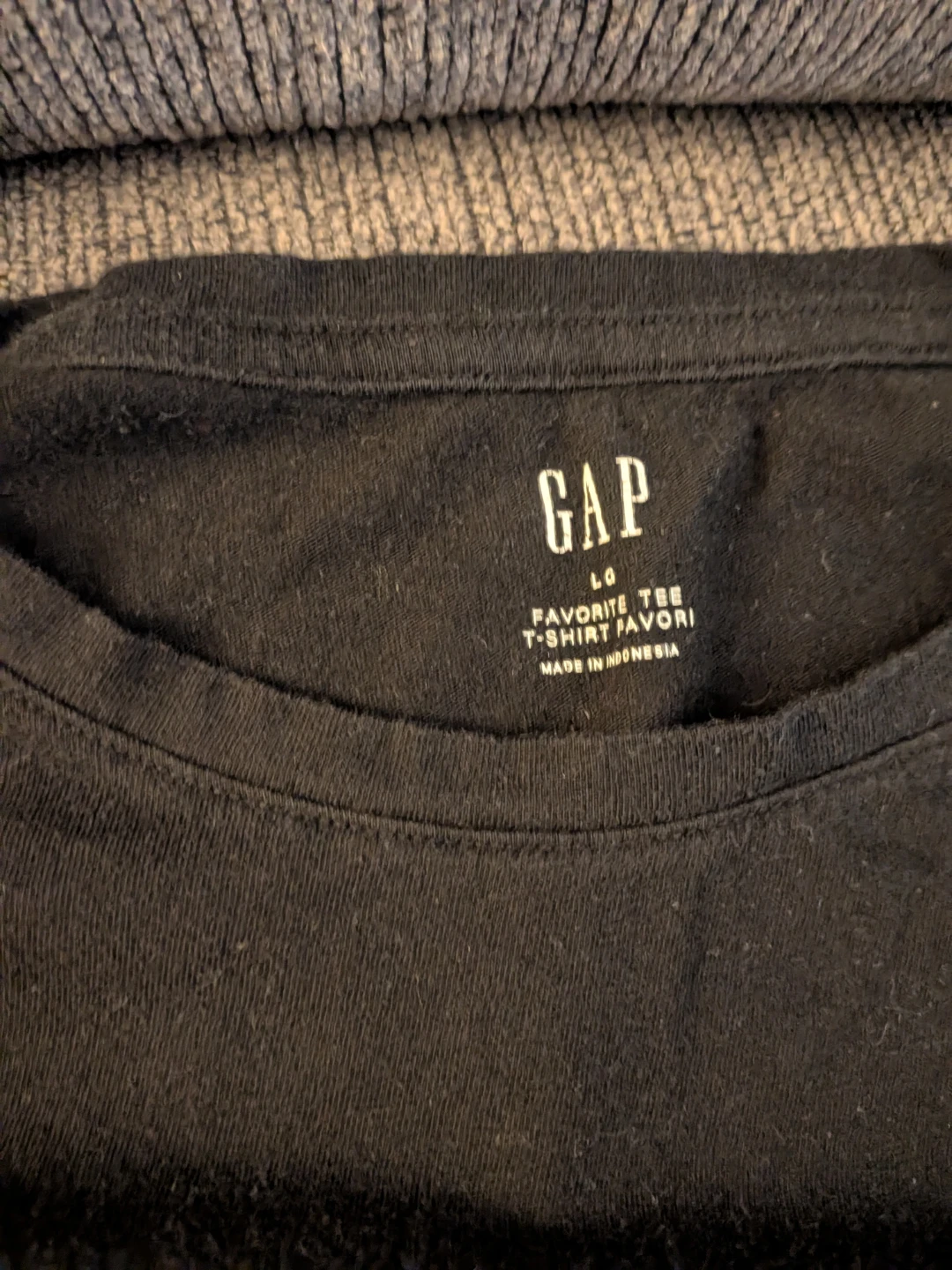 solid black, short-sleeved crew-neck top. Pick up in st Albert - photo 2