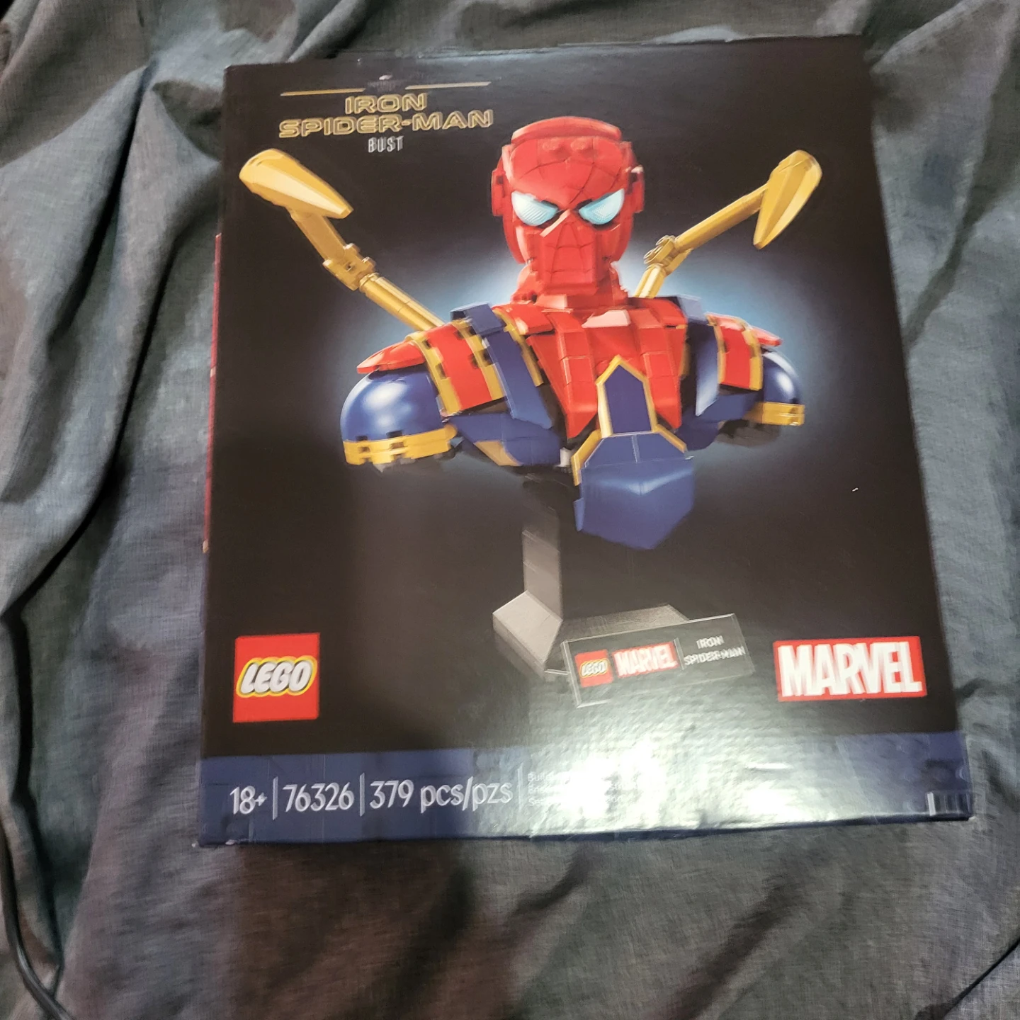LEGO Marvel Iron Spider-Man Bust 76326