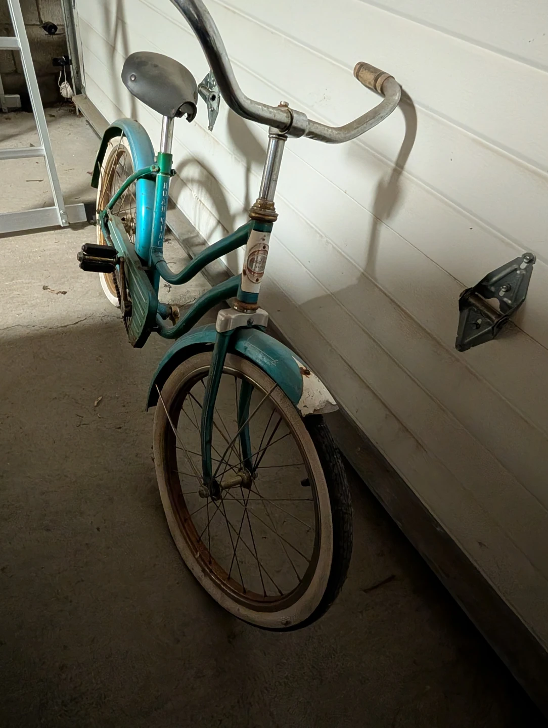 Vintage Teal Cruiser Bicycle - photo 3