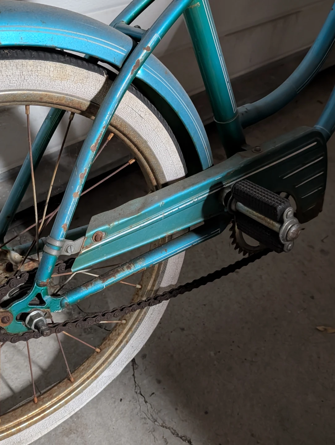Vintage Teal Cruiser Bicycle - photo 4