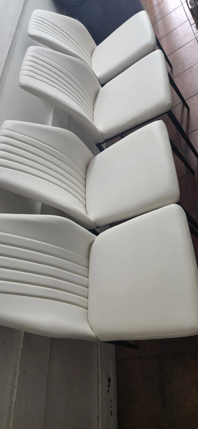 Set of 4 White Dining Chairs