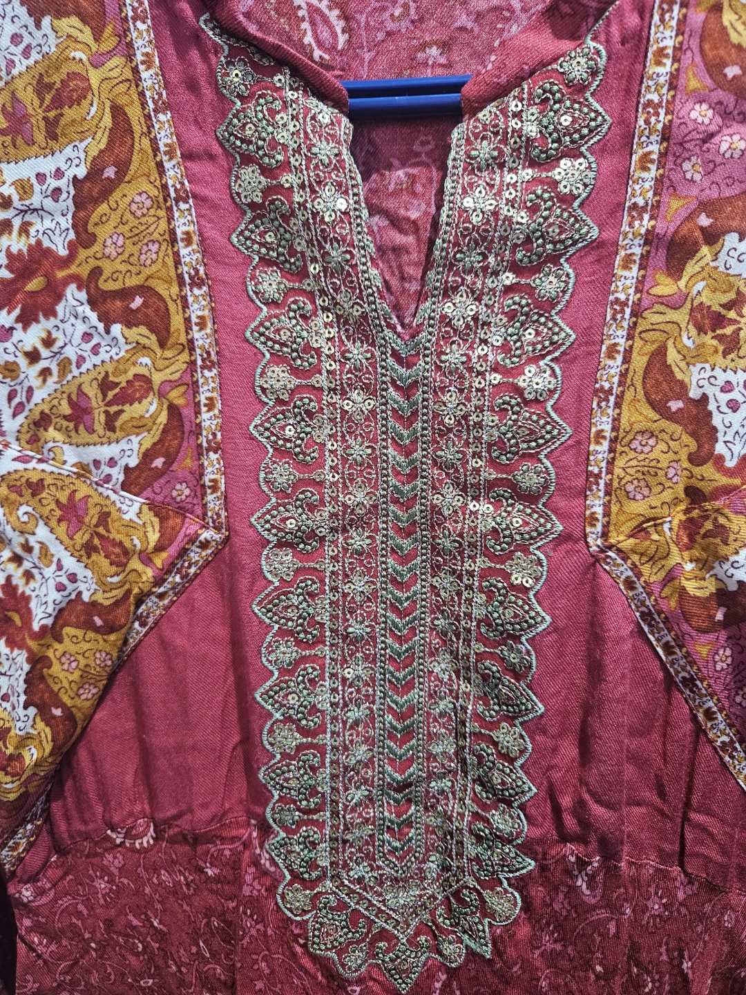 3 pcs Brick Red Embroidered Kurti with Paisley Print - photo 2