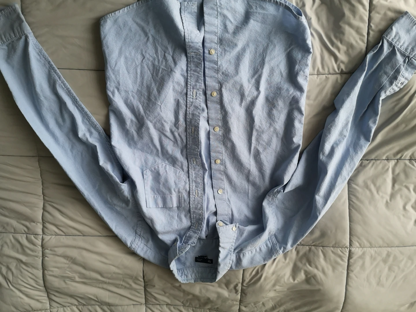 Gap Slim Fit Light Blue Button-Up Shirt - XS