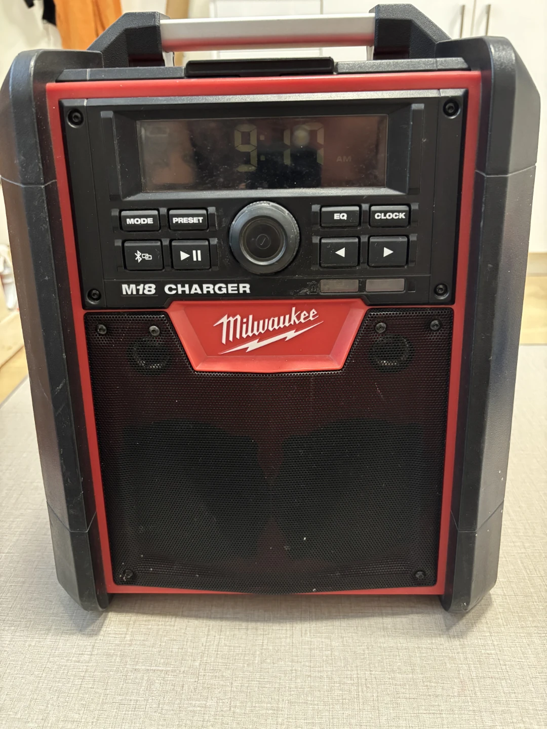 Milwaukee M18 REDLITHIUM XC5.0 Battery and Radio/Charger