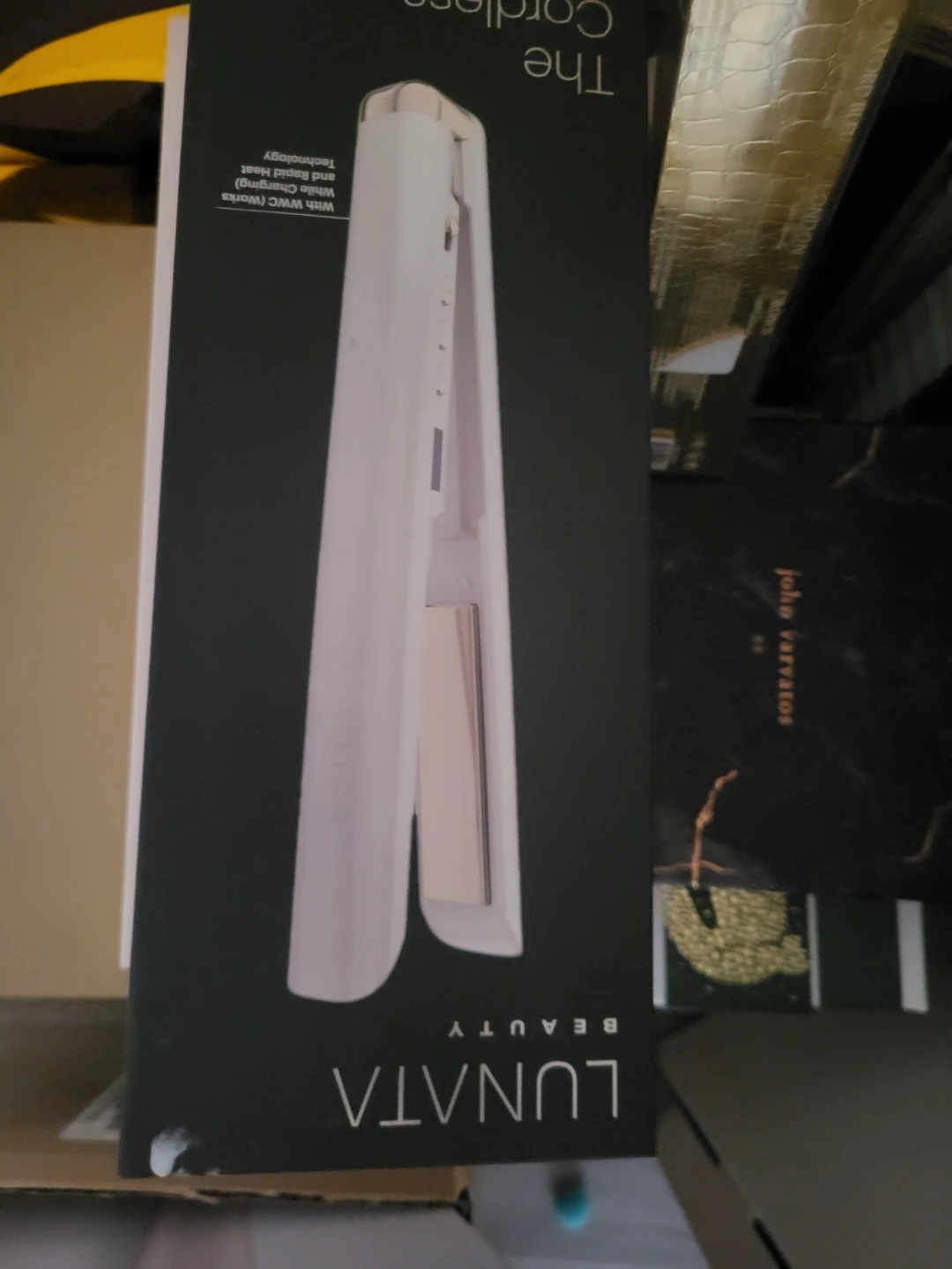 Lunata Beauty Cordless Flat Iron