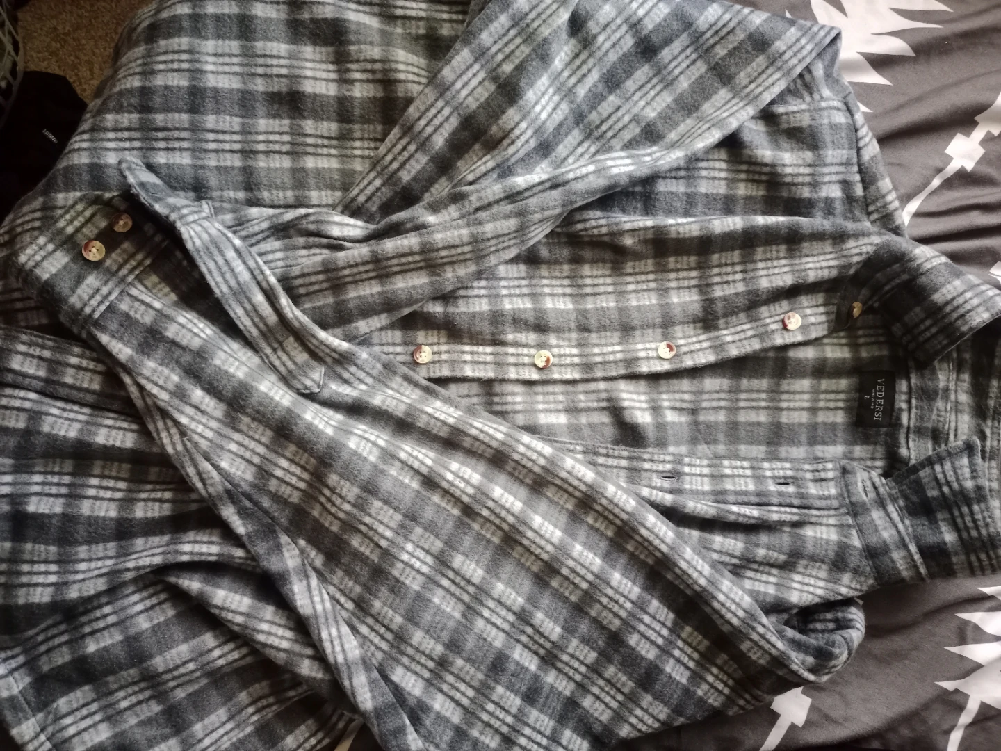 Columbia & Woods Jackets, Beanies, and Flannel Shirt - photo 3