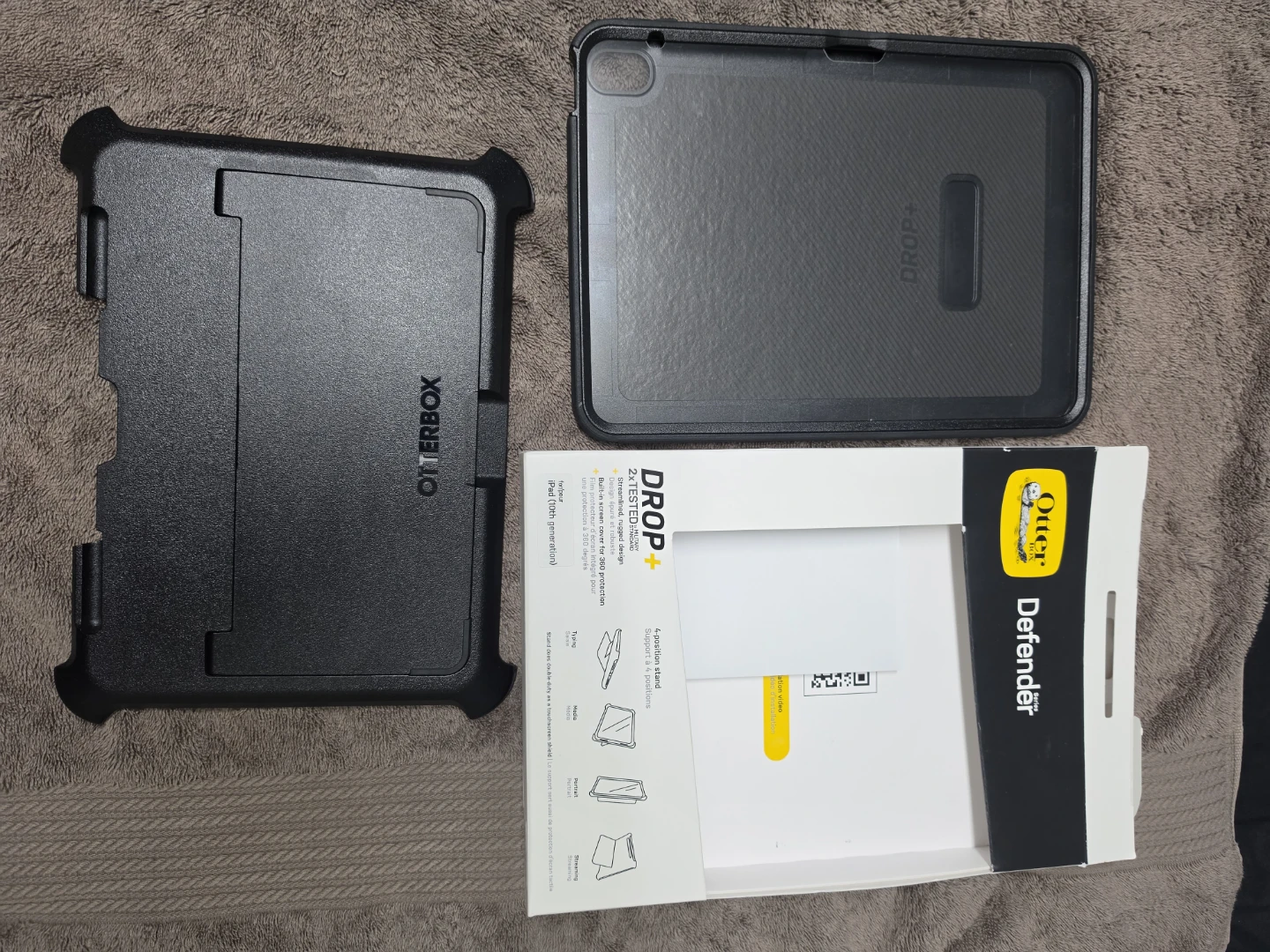 OtterBox Defender Case iPad 10.9" 10th Gen  Black