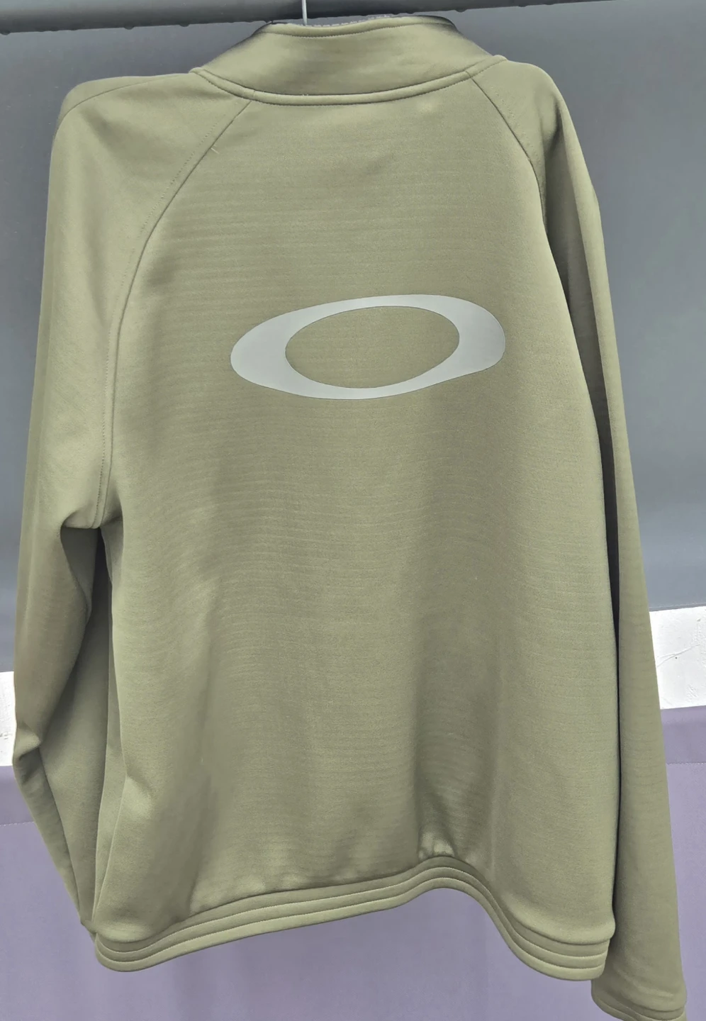 Oakley Men's Long Sleeve Zip-Up and 3 TEES.  All are XXL. - photo 2