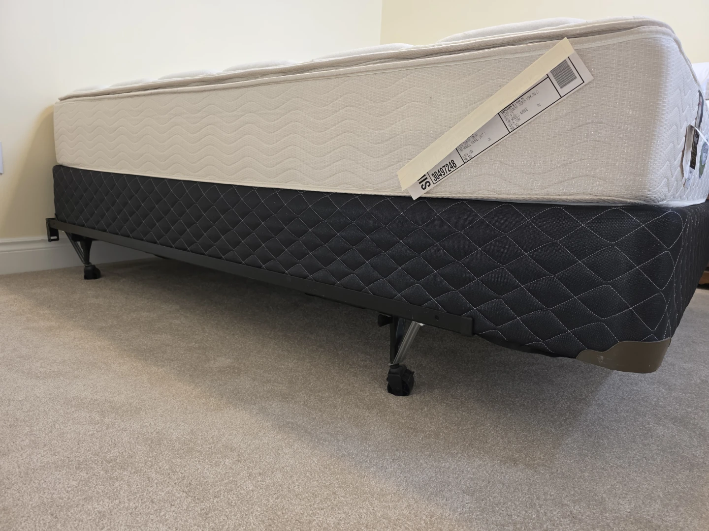 Beautyrest Classic Pillow Top Queen Mattress with box and frame - photo 2