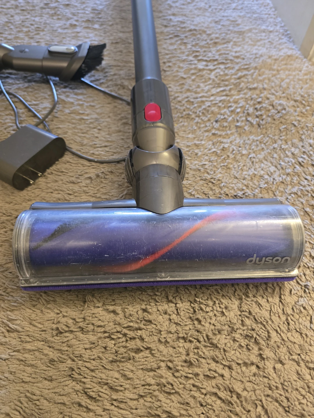 Dyson V7 vacuum - photo 5